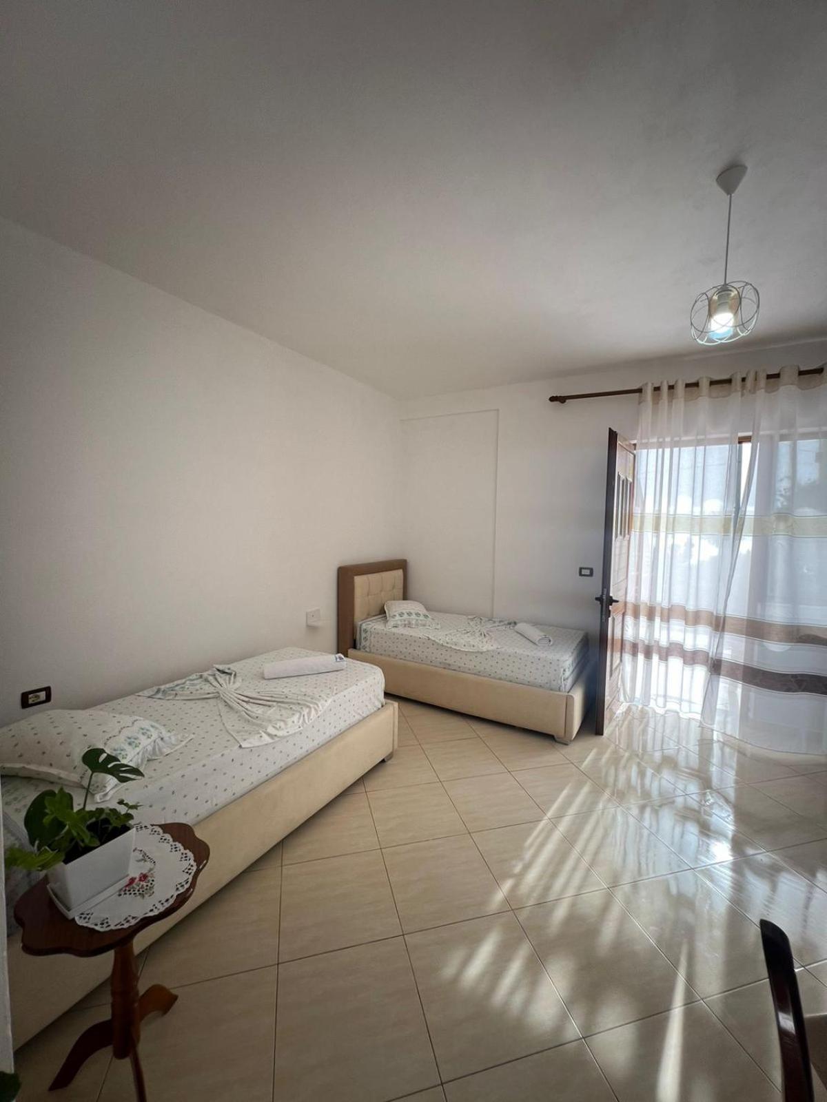 Teo Apartment Sarandë Eksteriør bilde