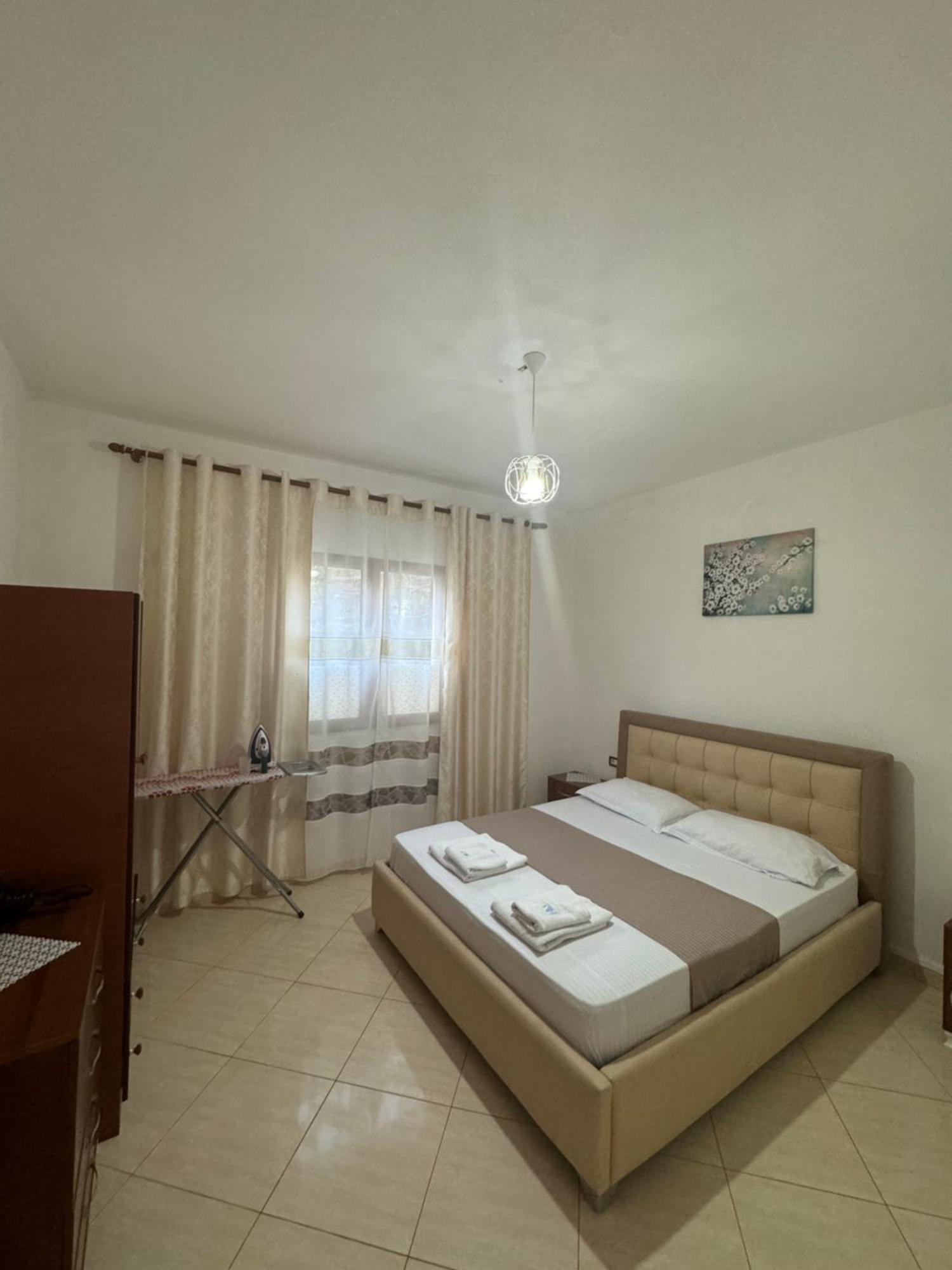 Teo Apartment Sarandë Eksteriør bilde