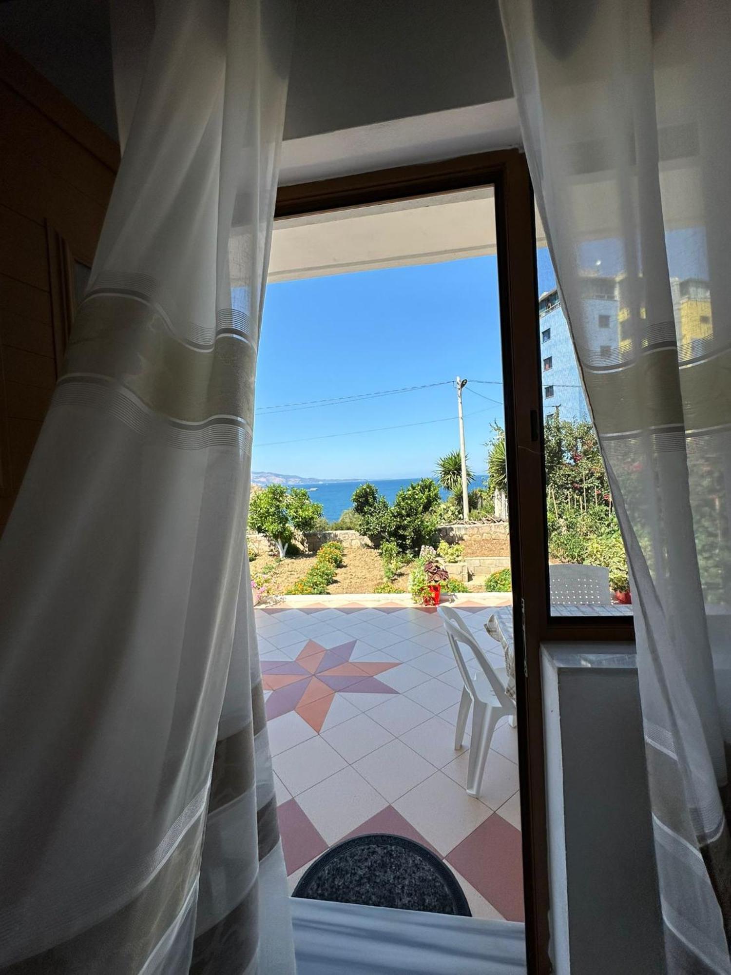 Teo Apartment Sarandë Eksteriør bilde