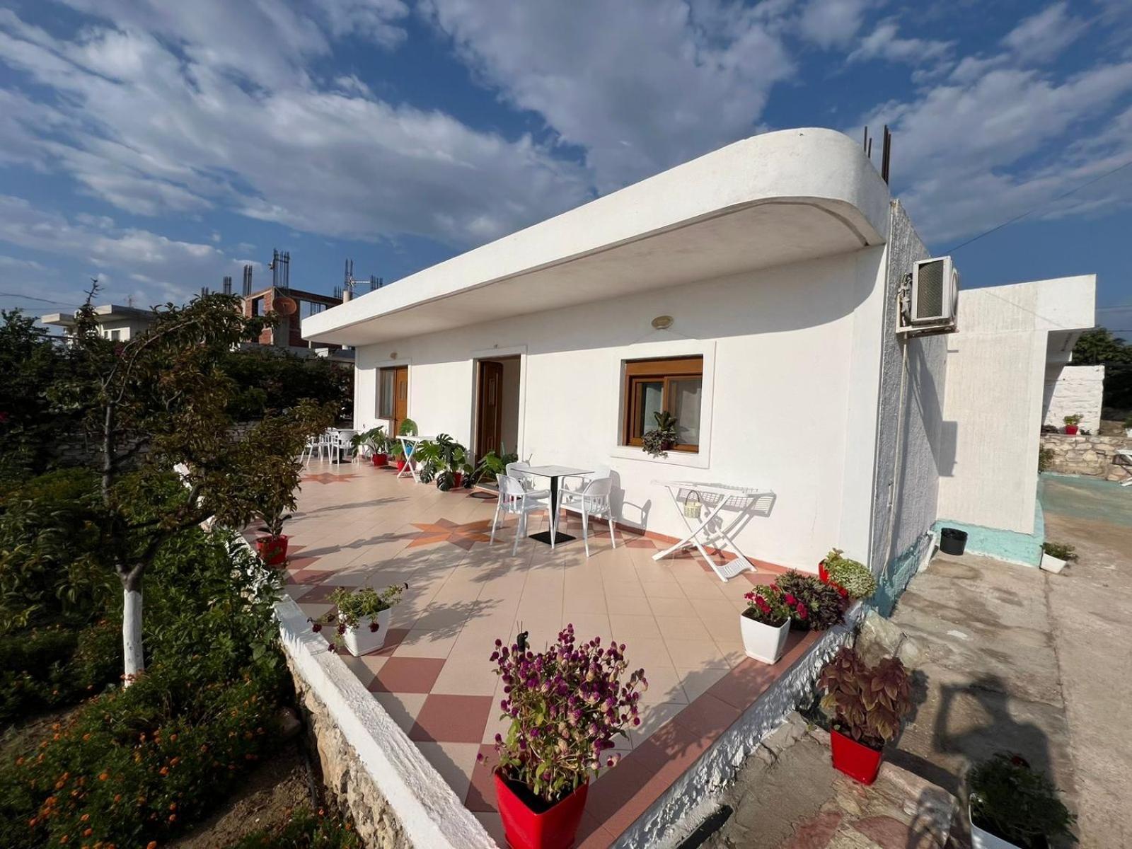 Teo Apartment Sarandë Eksteriør bilde