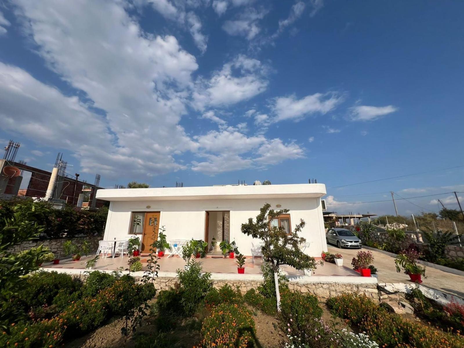 Teo Apartment Sarandë Eksteriør bilde